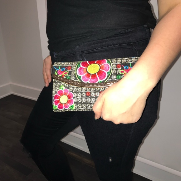 Bag - Picture 1 of 2